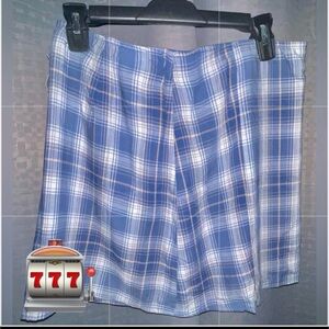 American Eagle mini skirt with checkered prints in shades of blue and white.